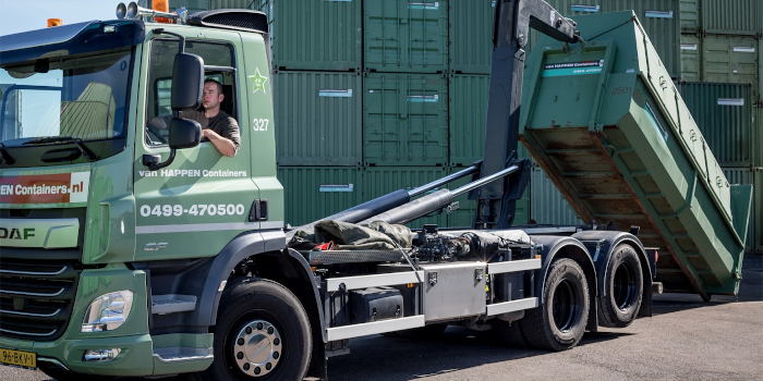 TREBLE begeleidt Van Happen Containers bij overname van VLK Recycling in Noordwijk